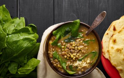 Dahl de lentilles vertes aux épinards
